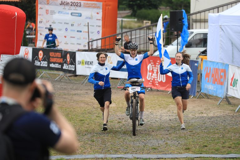 Clear relay wins for Finland and Czechia at CX80 WMTBOC